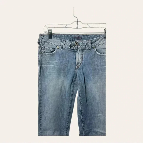 0825. SILVER JEANS DENIM JEANS FLARE LEG SIZE 27 LIGHT WASH DENIM IN COLOR - Picture 3 of 10